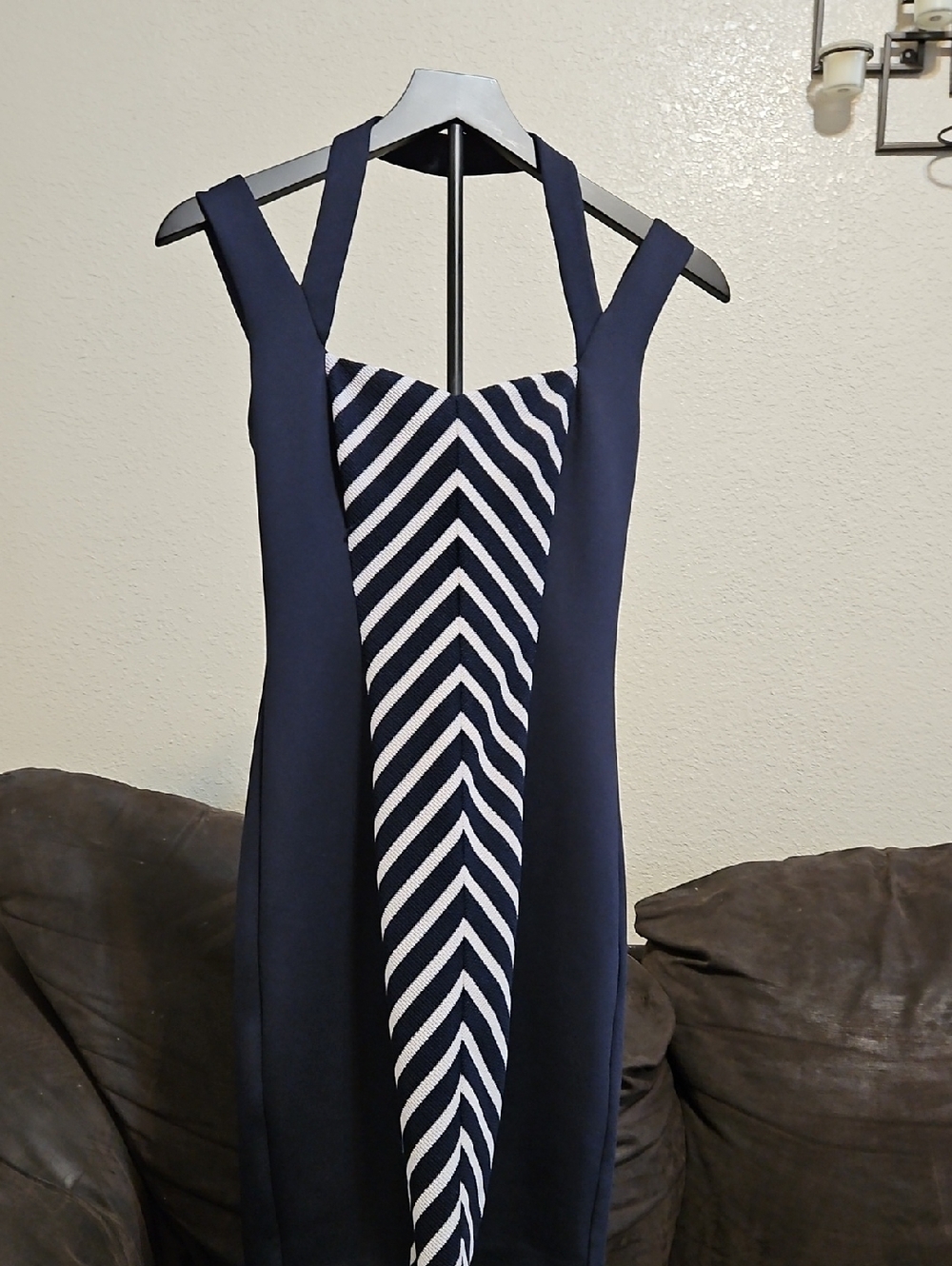 GUESS Navy and White Chevron Midi Dress - Picture 3 of 8
